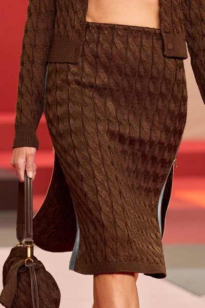 Look 48
